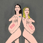 Meloni e Schlein nude e incinte, il murales a Milano: «Occasione unica per i diritti delle donne»