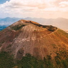Gli UFO volano vicino ai vulcani: avvistamenti vicino al Vesuvio?