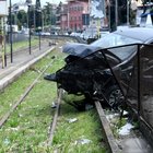 Roma, betoniera impazzita sulla Casilina: 9 feriti. «Auto travolte, un km fuori controllo»