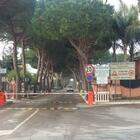 Roma, cluster e quarantene a Tor San Lorenzo: mascherine all’aperto
