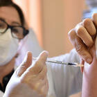 Terza dose dei vaccini, al via la campagna: coinvolti 3 milioni di italiani, ecco le categorie dei pazienti
