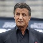 Sylvester Stallone indagato per aggressione sessuale: lo accusa un'ex amante degli anni '80