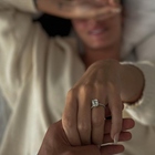 Paulo Dybala si sposa, la proposta di matrimonio a Oriana davanti alla Fontana di Trevi con l'anello da sogno: «Per sempre»