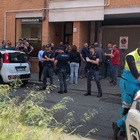 Poliziotta uccisa a colpi di pistola da un collega a Roma, l'uomo poi si è suicidato
