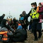 Perché Francia e Gran Bretagna litigano? Dal naufragio dei migranti alla crisi dei pescherecci, storia di un conflitto