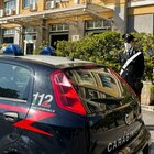 Roma, bimbo di 2 anni abbandonato in auto: la mamma ritrovata a casa in stato confusionale
