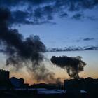 Ucraina, un'altra esplosione a Kiev: il fumo dai palazzi all'alba