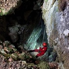 Speleologa ferita dai sassi, resta intrappolata in una grotta: corsa contro il tempo per salvarla