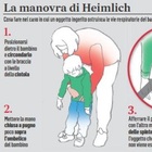 Il nonno sta per soffocare per un boccone di traverso: nipotino eroe gli salva la vita con la manovra di Heimlich