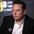 Musk sempre più politico può pesare sulle vendite di Tesla. Questionario New York Times lancia l'allarme