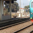Roma, si lancia sotto un treno a Maccarese: morto un uomo
