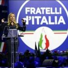 Giorgia Meloni medita l'ultimo strappo: via la fiamma dal logo del partito