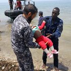 Libia, quei tre piccoli affogati: la strage infinita dei bambini in mare