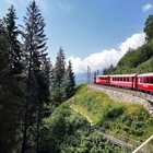 Svizzera, verso Pontresina e la Val Roseg sul trenino rosso del Bernina