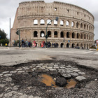Roma, Raggi e i progetti sbagliati: a rischio i fondi del Recovery