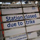 Gran Bretagna, sciopero dei trasporti: è il più grande da 30 anni. Stop anche alla metro di Londra