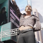 Maneskin, concerto a sorpresa a Times Square: i fan impazziscono e Damiano si scatena