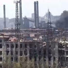 Ucraina, pioggia di fuoco russo sull'acciaieria: ma Azovstal resiste ancora