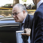 Gualtieri: «Scostamento di bilancio entro luglio per alleggerire il peso del Fisco sulle imprese»