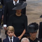 Funerali Elisabetta, Harry (senza divisa) 