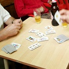 Nei bar a bere Spritz e giocare a carte: 30 persone denunciate nel Veneziano