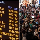 immagine Treni, ritardi fino a 180 minuti sulla linea Roma-Napoli. Caos a Termini, folla di pendolari e turisti in attesa