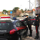 Cosenza: non si fermano all'alt e investono carabiniere: caccia ai 4 fuggitivi