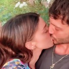 Belen e il bacio con Stefano De Martino su Instagram, il commento di lui commuove i fan
