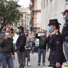 L'omaggio a Napoli di carabinieri e finanzieri a Pasquale Apicella, il poliziotto ucciso