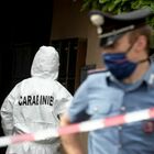 Studente di 16 anni si impicca con la cintura dei pantaloni e muore, ipotesi sfida social: i carabinieri sequestrano il pc