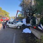Auto contro gruppo di operai a Lecce, 4 morti e un ferito grave