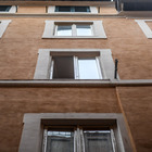 Bambino di 10 anni precipita dal terzo piano di un B&b in centro a Roma: caduto da una finestra lasciata aperta
