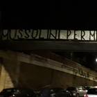 «Mussolini per mille anni», striscione di Forza Nuova a due passi dal Colosseo