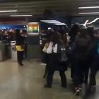 Santiago Del Cile, la protesta in metropolitana per l'aumento del costo del biglietto