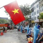 Lockdown in Vietnam, trasporti bloccati e grandi marchi in crisi (Nike e Gap): ecco perché aumenteranno i prezzi