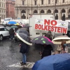 Roma, gli ambulanti protestano in Piazza della Repubblica: "Sindaco Raggi viola la legge"