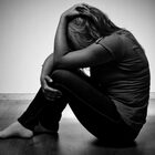 Violenza sulle donne, per un teenager su 5 «è colpa dell'abito sexy o dell'atteggiamento provocante»