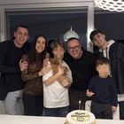 Gigi D'Alessio, la foto inedita con tutti i figli per il compleanno: «Il mio patrimonio»