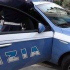 Nascondeva droga e falsa banconota, arrestato commerciante Nascondeva droga e falsa banconota, arrestato commerciante