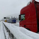 Italia sferzata dal maltempo: chiusa autostrada del Brennero per neve in direzione nord
