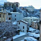 Maltempo, allerta neve da Milano a Foggia: rischio valanghe in Veneto, fiocchi a bassa quota in Toscana