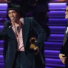 Grammy Awards 2022, con Silk Sonic il soul si riprende il centro del mainstream