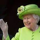 Allarme covid: la regina Elisabetta vola in elicottero a Sandringham, residenza invernale