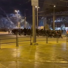 Scontri tra polizia e anarchici a Torino al corteo per Cospito