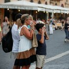 Lazio, mascherine all’aperto: sanzioni da 400 euro per chi non indosserà protezioni
