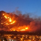 Palermo va a fuoco: notte di incendi, oltre 40 roghi in contemporanea