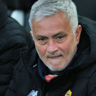 Mourinho: «Non penso al derby, c'è solo il Vitesse»