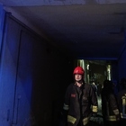 Incendio in una palazzina, 70enne muore nel suo appartamento