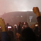 Napoli in festa, entusiasmo incontenibile: «15mila persone in aeroporto». Giocatori accerchiati sul bus