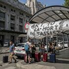 Sciopero taxi, a Milano secondo giorno di paralisi bianca: alta adesione e disagi